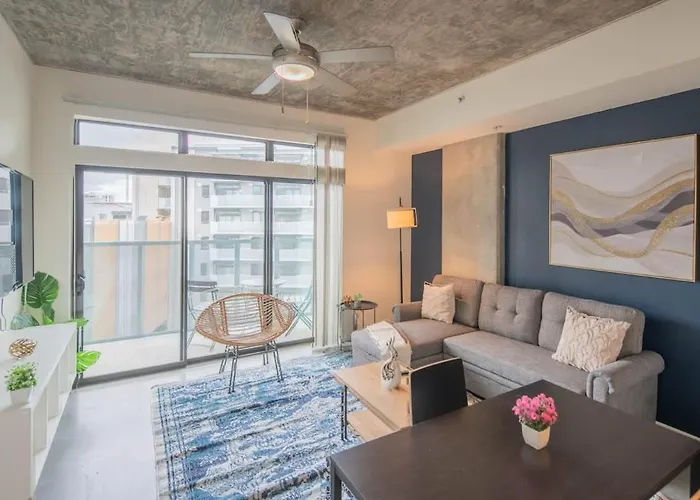 Apartment Adorable 1bd - Downtown - Gym, Pool, Parking