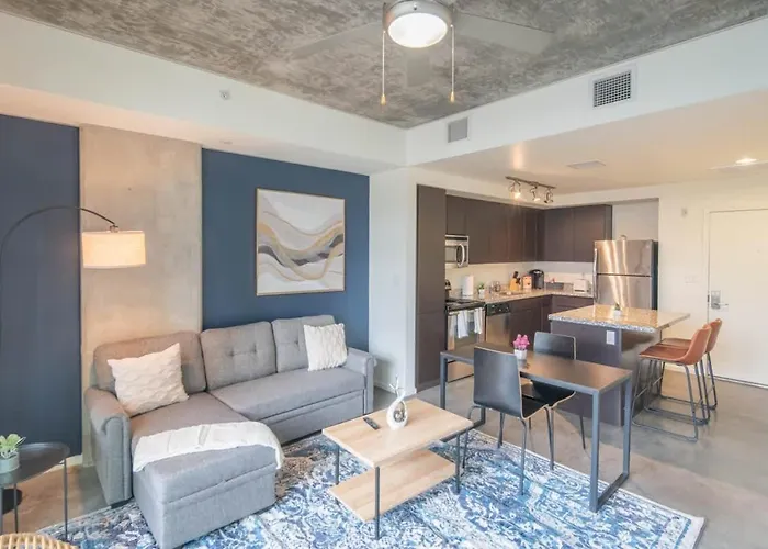 Apartment Adorable 1bd - Downtown - Gym, Pool, Parking Phoenix