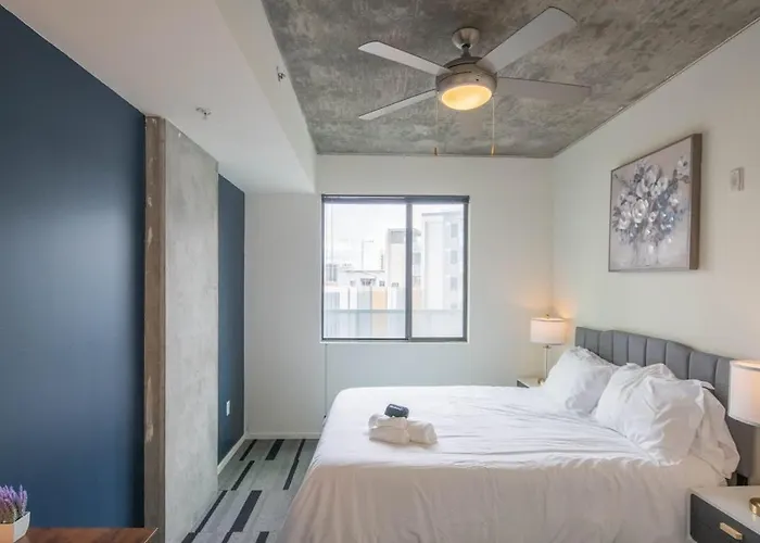 Apartment Adorable 1bd - Downtown - Gym, Pool, Parking Phoenix