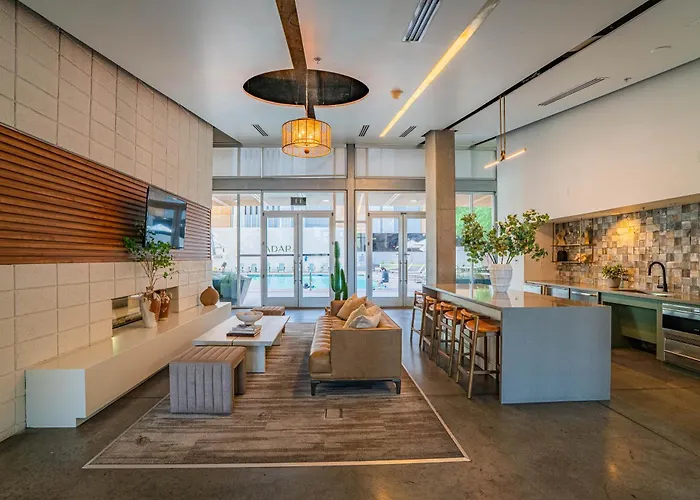 Adorable 1bd - Downtown - Gym, Pool, Parking
