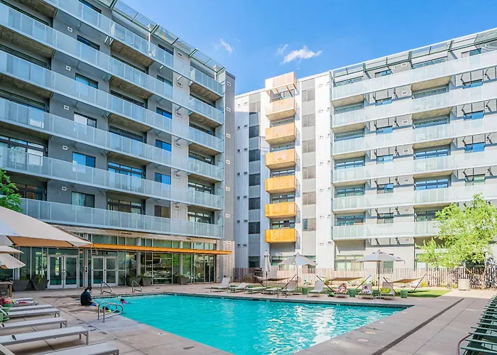 Adorable 1bd - Downtown - Gym, Pool, Parking Apartment Phoenix