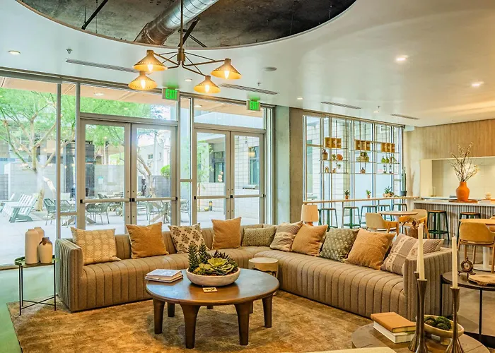Adorable 1bd - Downtown - Gym, Pool, Parking